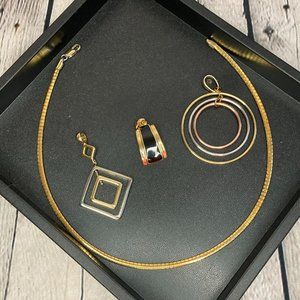 Necklace with multiple pendants